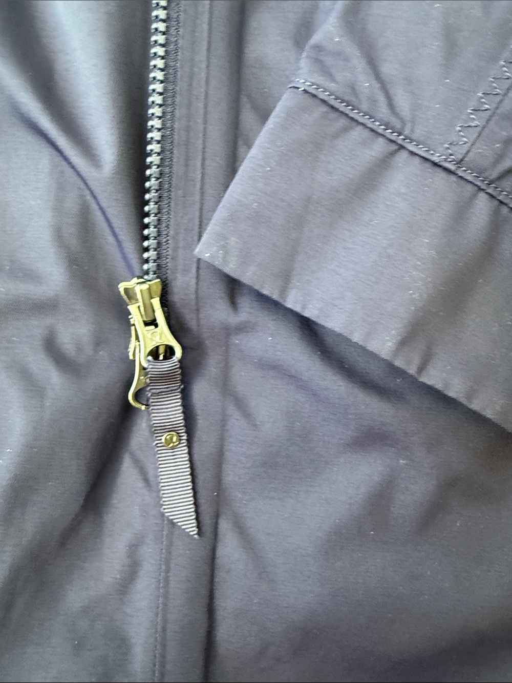 Lululemon Savasana II Waterproof Rain Jacket - Picture 9 of 11